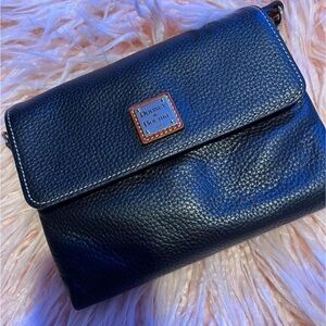 Black Dooney bag in excellent condition